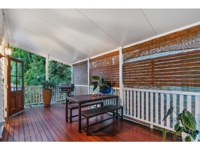 17 Kintore Street, Annerley QLD 4103