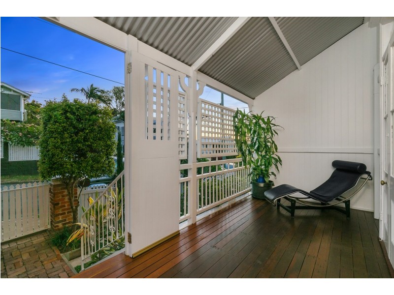 17 Kintore Street, Annerley QLD 4103