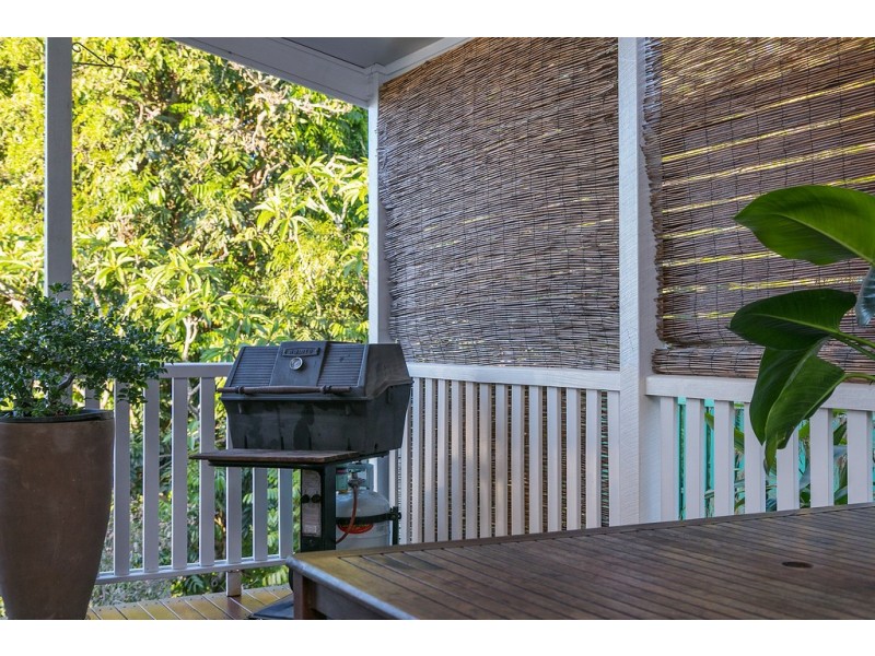 17 Kintore Street, Annerley QLD 4103