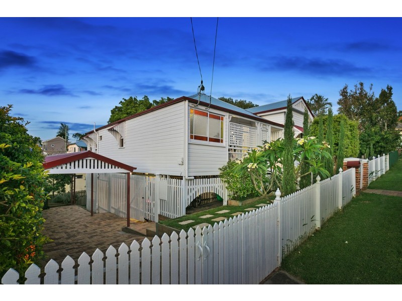 17 Kintore Street, Annerley QLD 4103