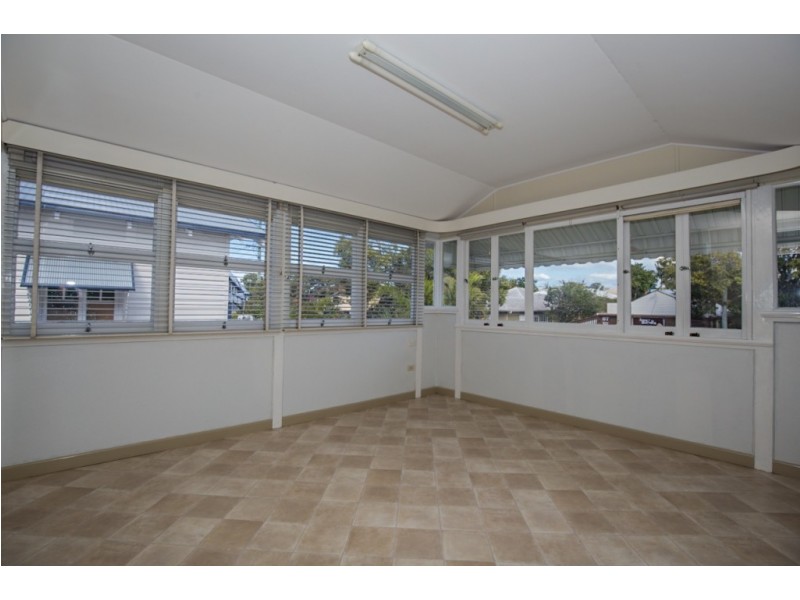 96 Ekibin Road, Annerley QLD 4103