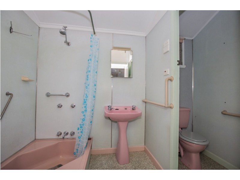 96 Ekibin Road, Annerley QLD 4103