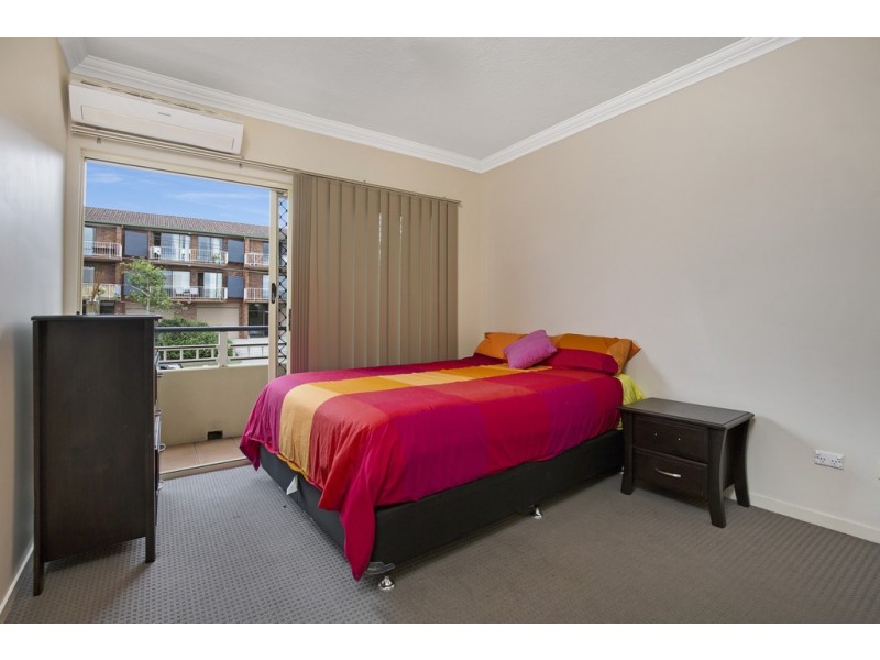 4/70 Ekibin Road, Annerley QLD 4103