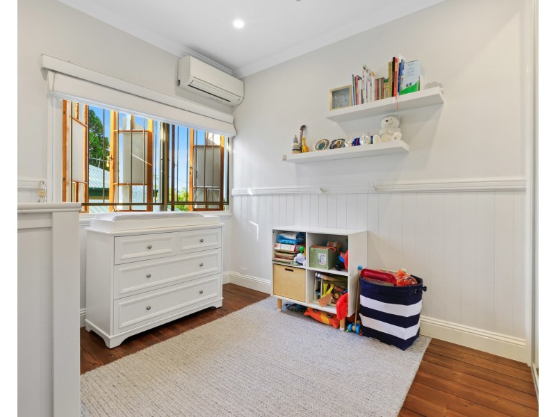 4 Orford Street, Tarragindi QLD 4121