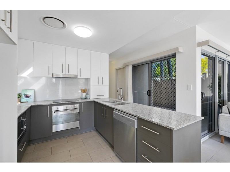 44a Wilton Terrace, Yeronga QLD 4104