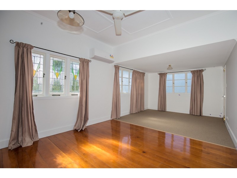 1/13 Glena Street, Fairfield QLD 4103