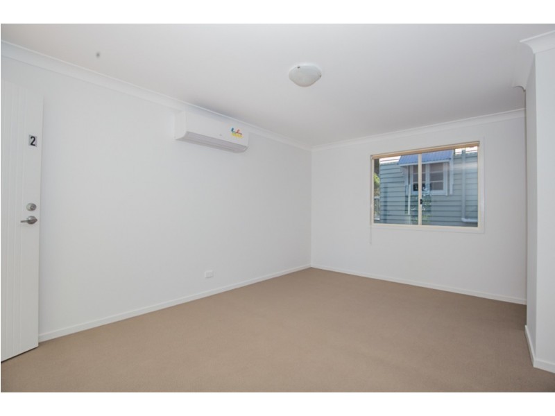 1/11 Glena Street, Fairfield QLD 4103