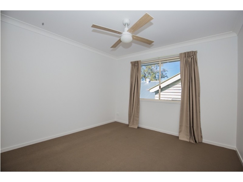 1/11 Glena Street, Fairfield QLD 4103