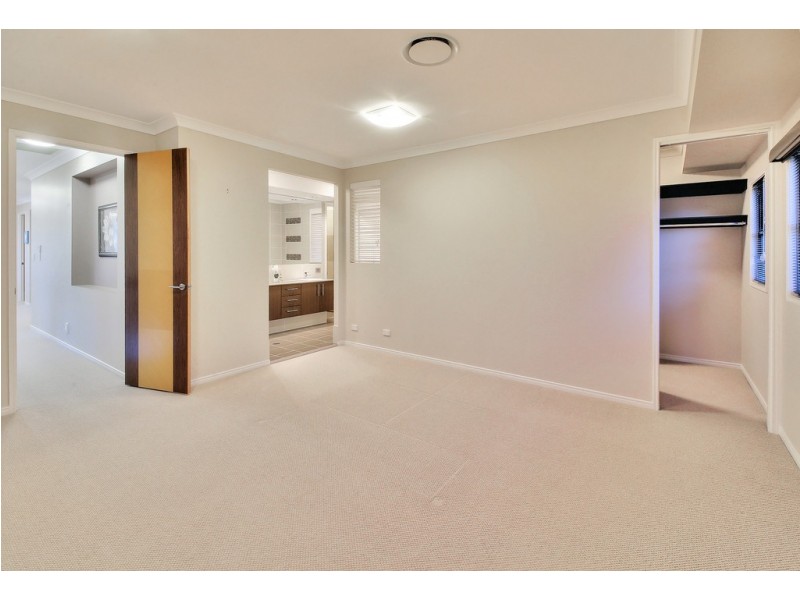 105 Nyleta Street, Coopers Plains QLD 4108