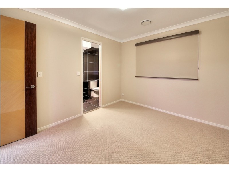 105 Nyleta Street, Coopers Plains QLD 4108