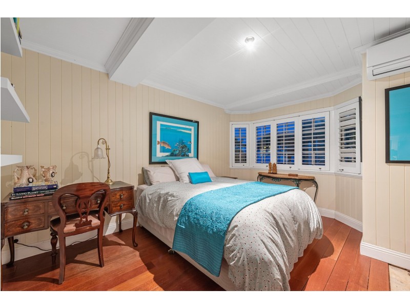 38 Wingarra Street, Yeerongpilly QLD 4105