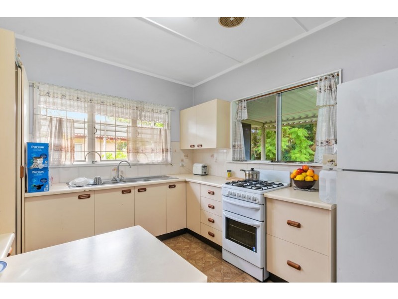 64 Chalfont Street, Salisbury QLD 4107