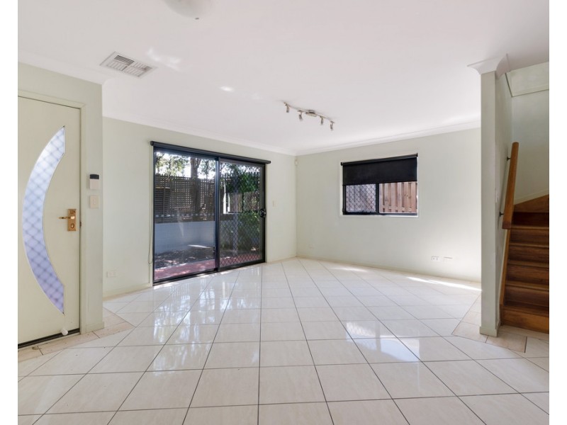 1/18 Princess Street, Fairfield QLD 4103