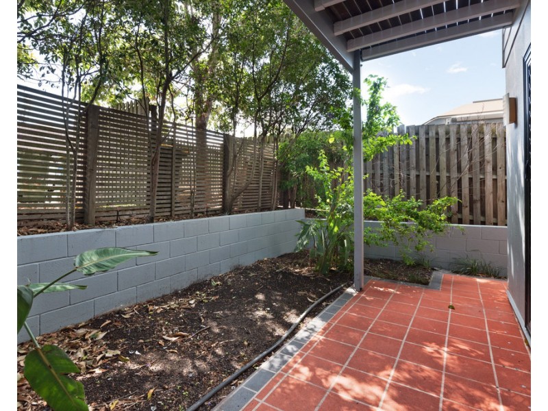 1/18 Princess Street, Fairfield QLD 4103