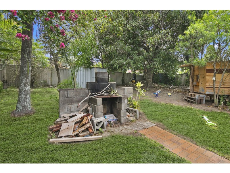 16 Benton Street, Acacia Ridge QLD 4110