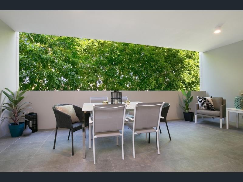 102/27 Ekibin Road, Annerley QLD 4103