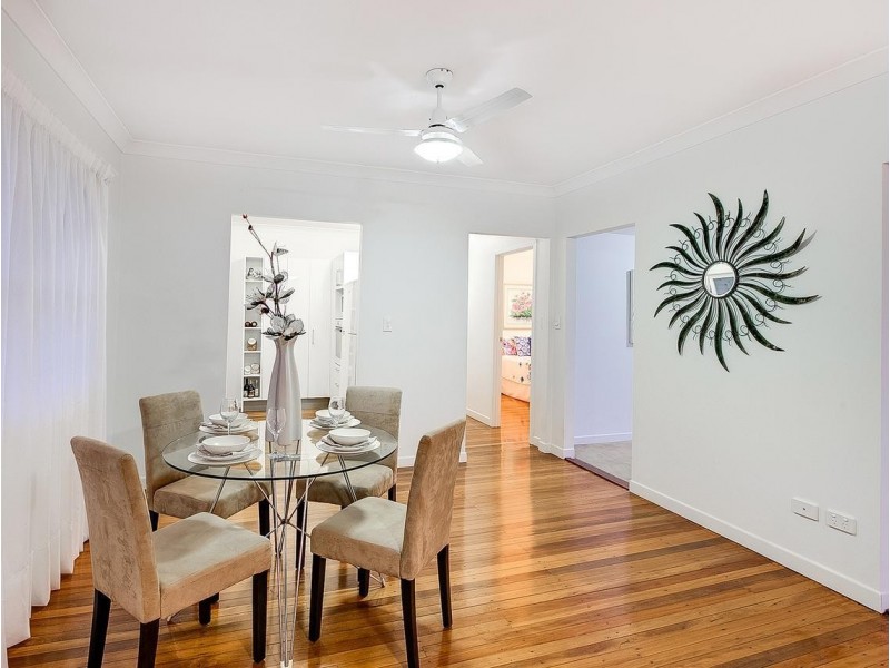 23 Newcastle Street, Fairfield QLD 4103