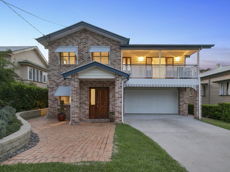 1 Biarra Street, Yeerongpilly QLD 4105