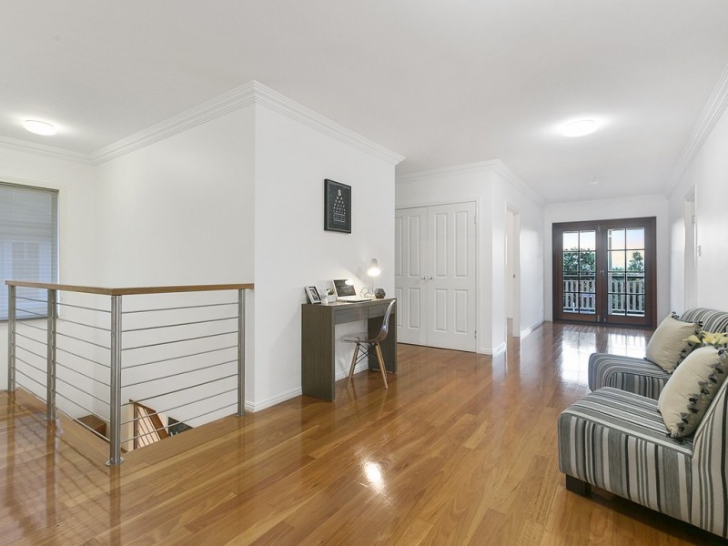 1 Biarra Street, Yeerongpilly QLD 4105