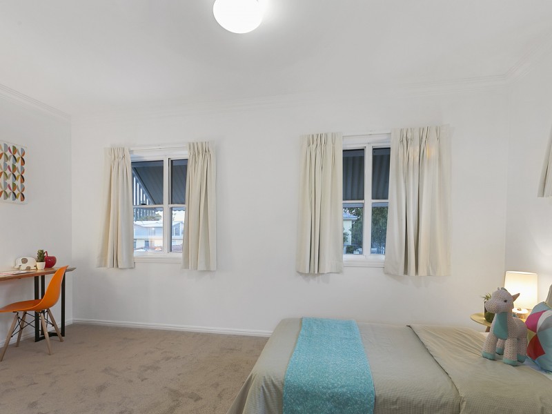 1 Biarra Street, Yeerongpilly QLD 4105