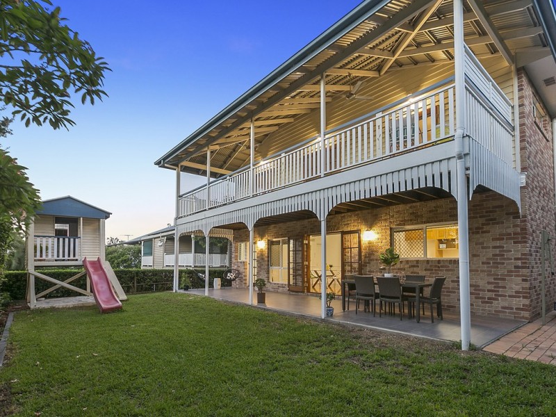 1 Biarra Street, Yeerongpilly QLD 4105