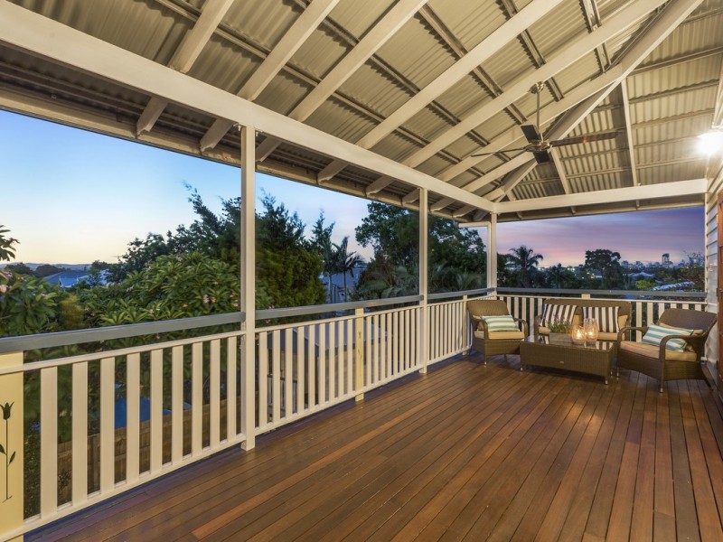 1 Biarra Street, Yeerongpilly QLD 4105