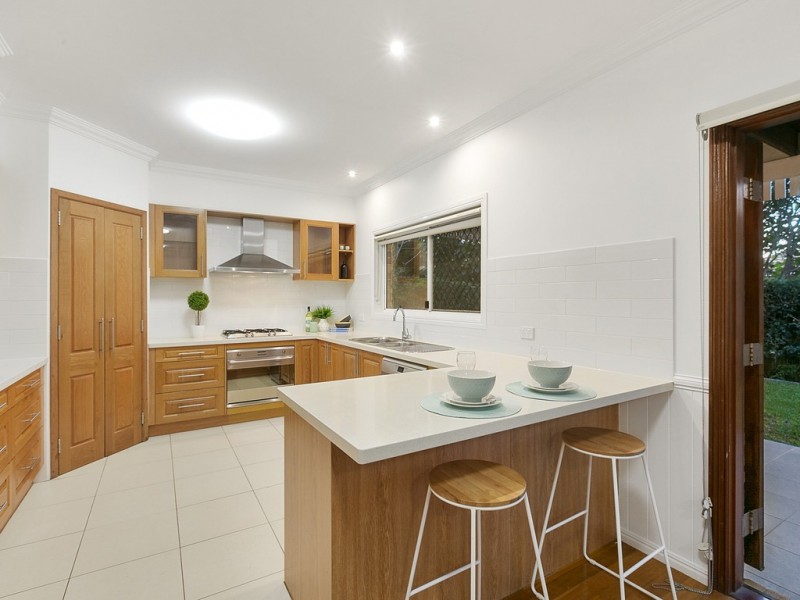 1 Biarra Street, Yeerongpilly QLD 4105