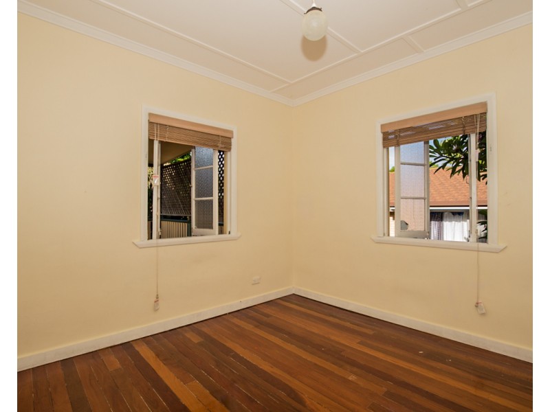 44 Chaucer Street, Moorooka QLD 4105