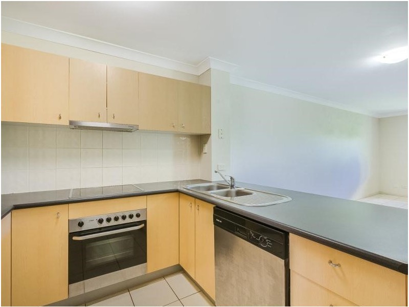 8/38 Palmer Street, Greenslopes QLD 4120