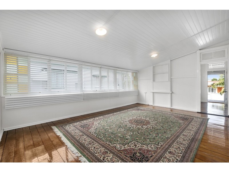 30 Young Street, Annerley QLD 4103