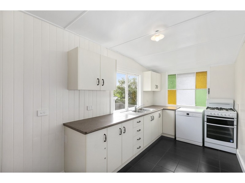 30 Young Street, Annerley QLD 4103