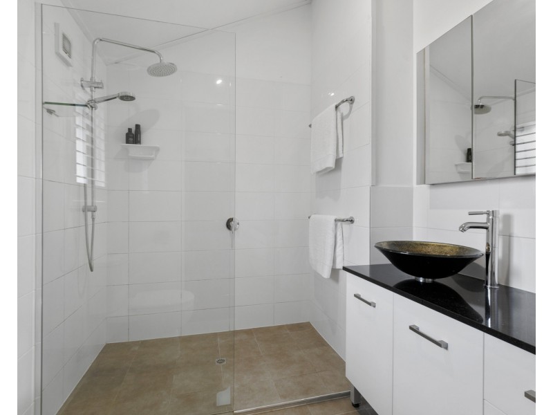 61 Venner Road, Annerley QLD 4103