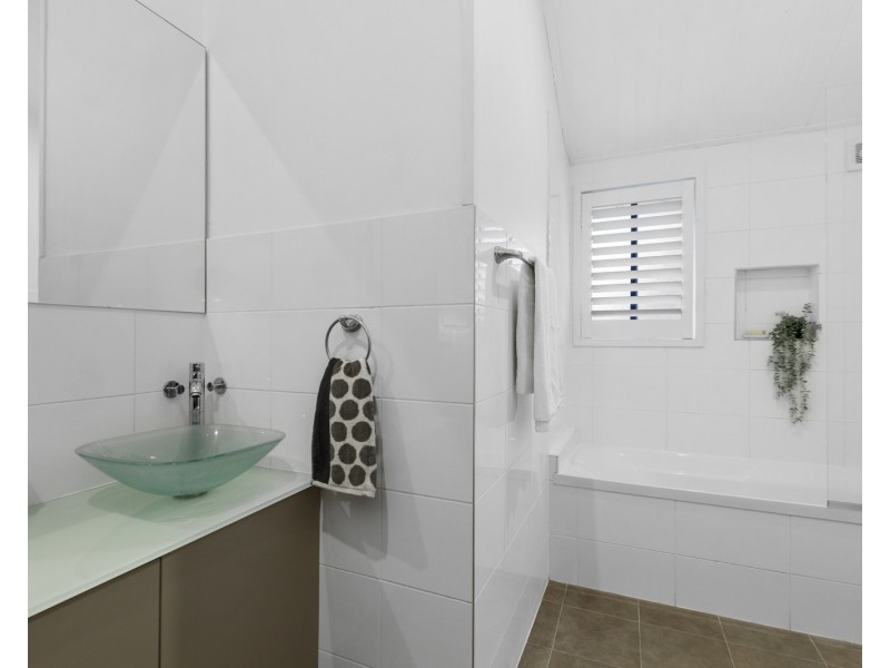 61 Venner Road, Annerley QLD 4103