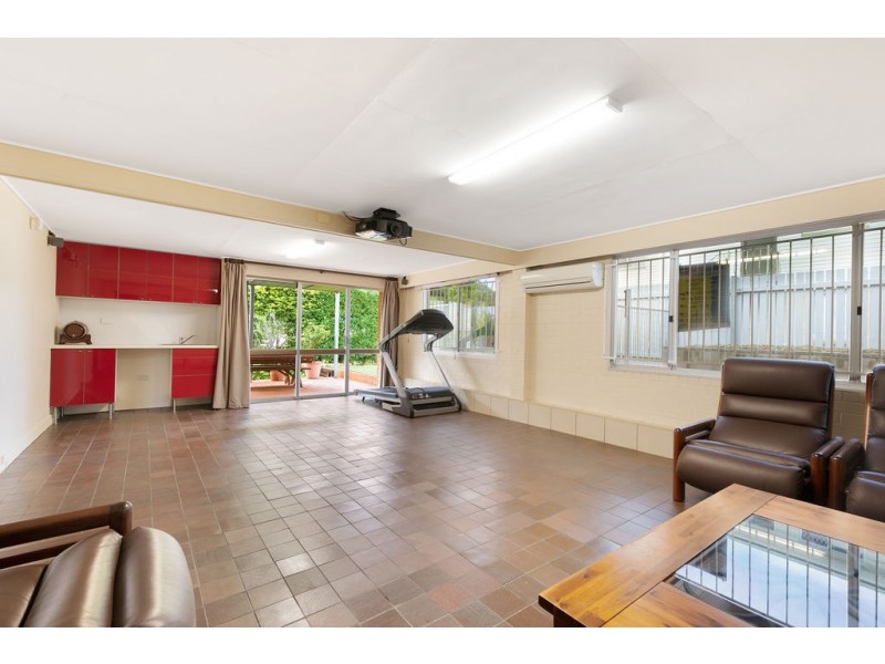 94 Highgate Street, Coopers Plains QLD 4108