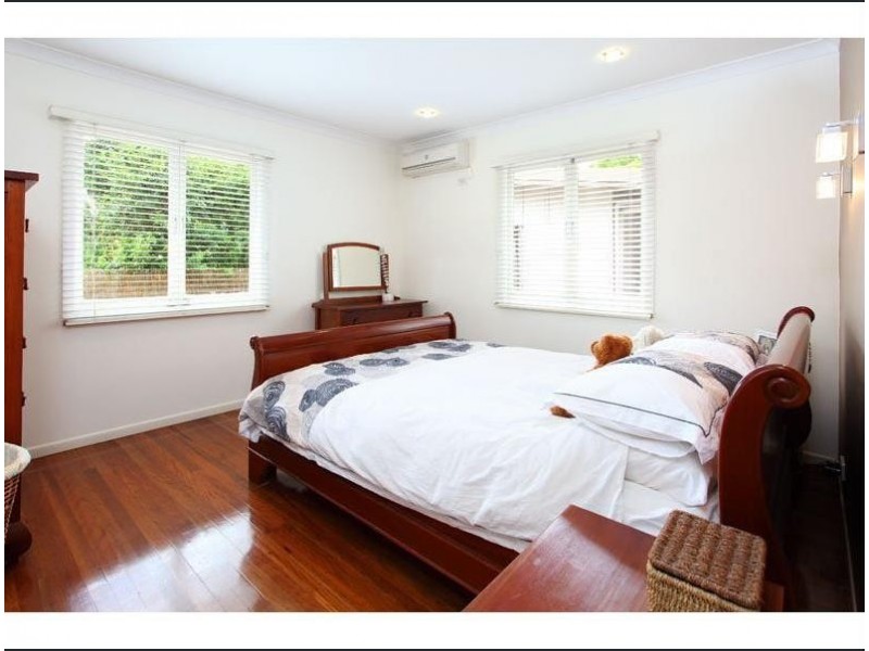 138 Bapaume Road, Holland Park West QLD 4121
