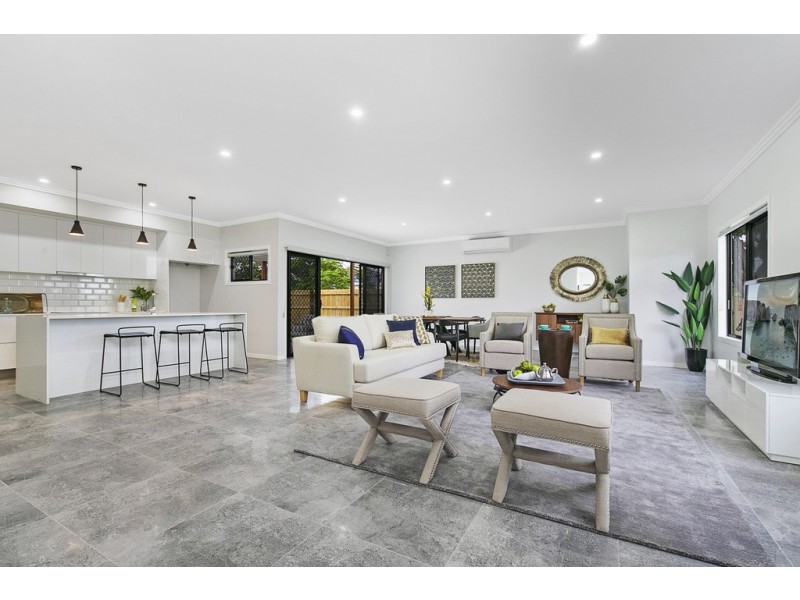 8 Cricket Street, Coopers Plains QLD 4108