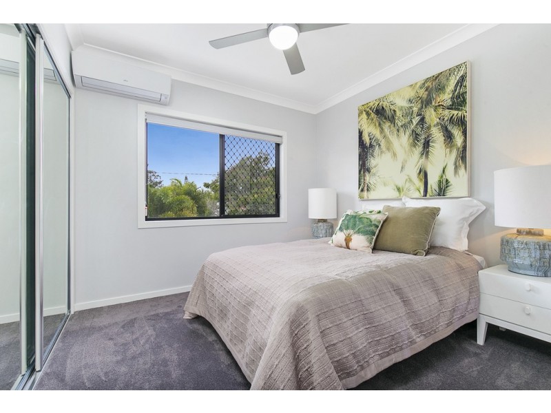 8 Cricket Street, Coopers Plains QLD 4108