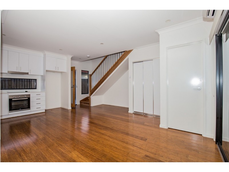 2/22 Goodwin Terrace, Moorooka QLD 4105