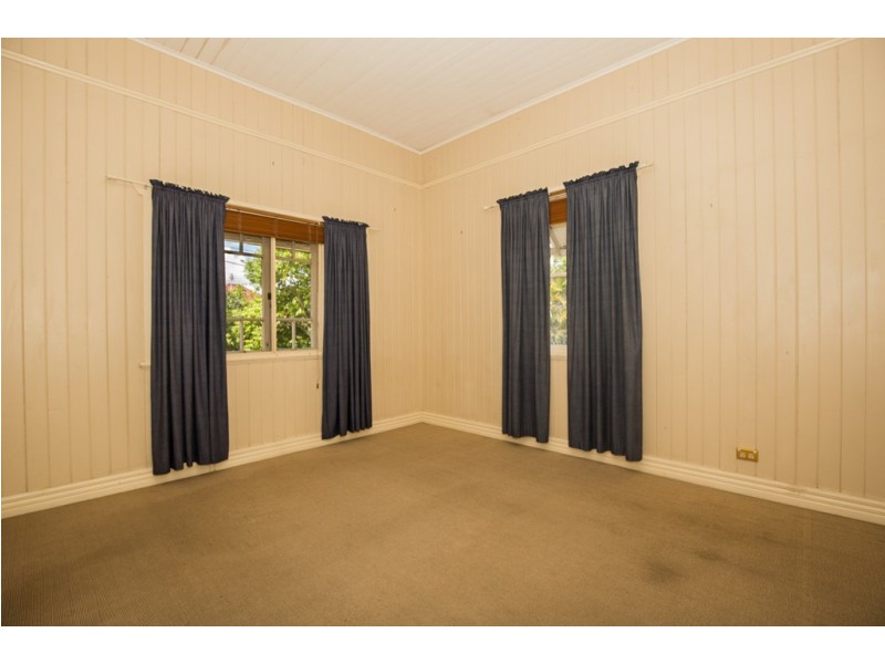 17 Laurier Street, Annerley QLD 4103