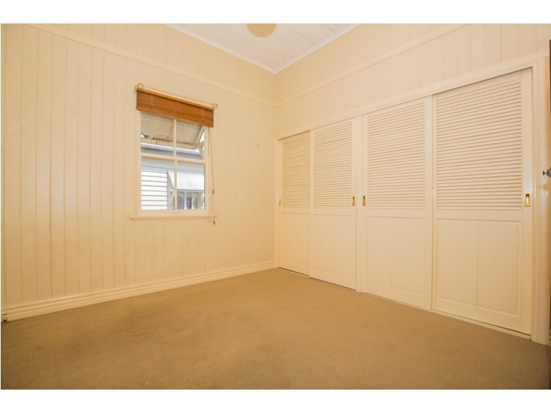 17 Laurier Street, Annerley QLD 4103