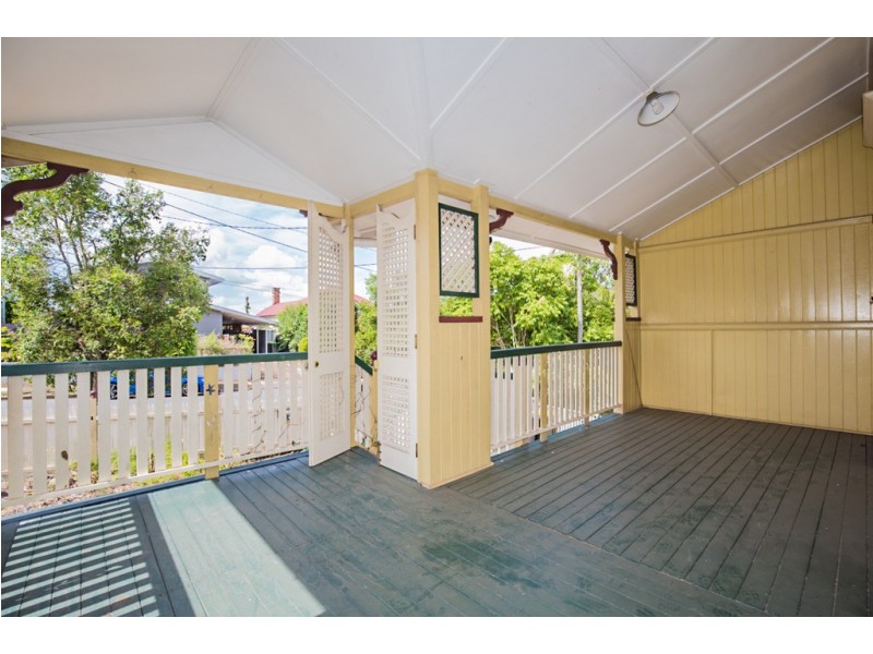 17 Laurier Street, Annerley QLD 4103