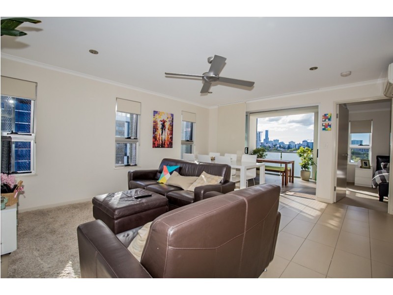 1702/67 Linton Street, Kangaroo Point QLD 4169