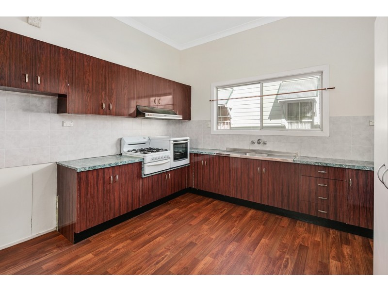 68 Deighton Road, Dutton Park QLD 4102