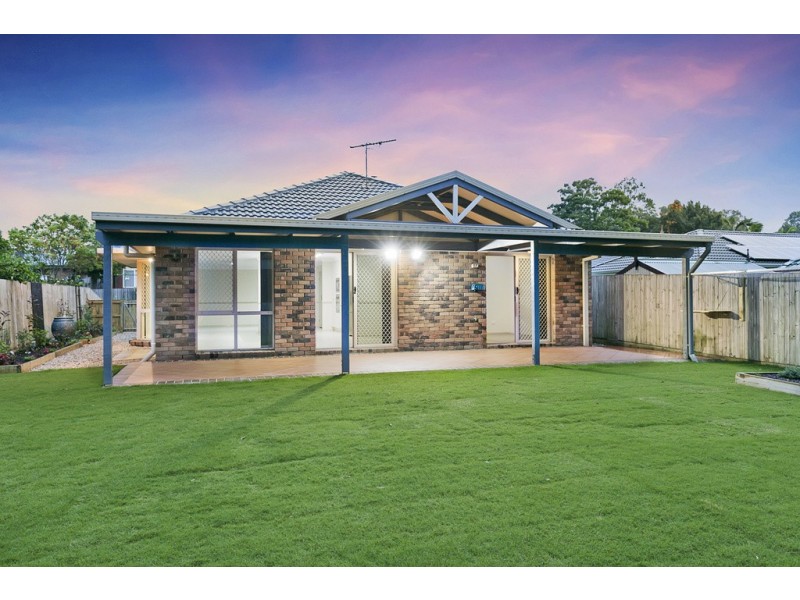 6 Bishop Place, Coopers Plains QLD 4108