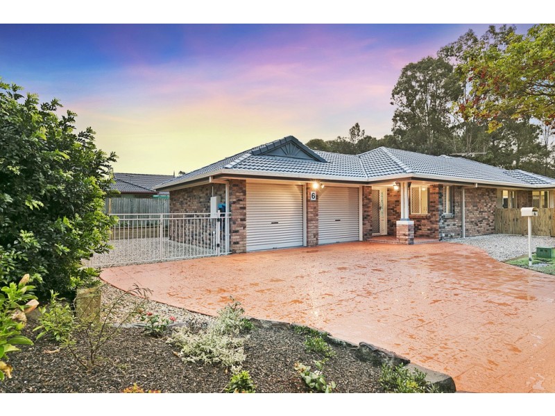 6 Bishop Place, Coopers Plains QLD 4108