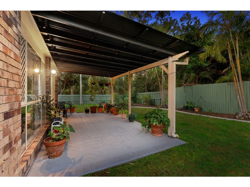 5 Bishop Place, Coopers Plains QLD 4108