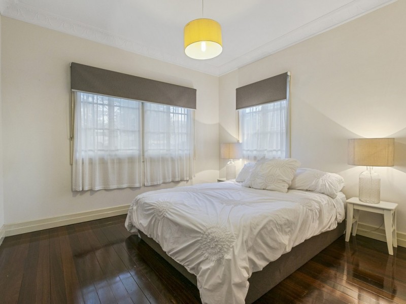 88 Cracknell Road, Annerley QLD 4103