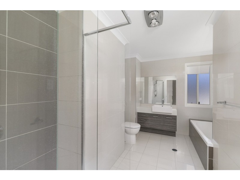 1/142 Ekibin Road, Tarragindi QLD 4121