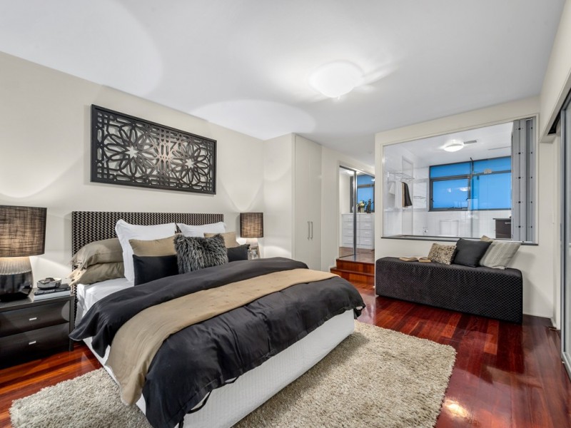 2403/184 Grey Street, South Brisbane QLD 4101