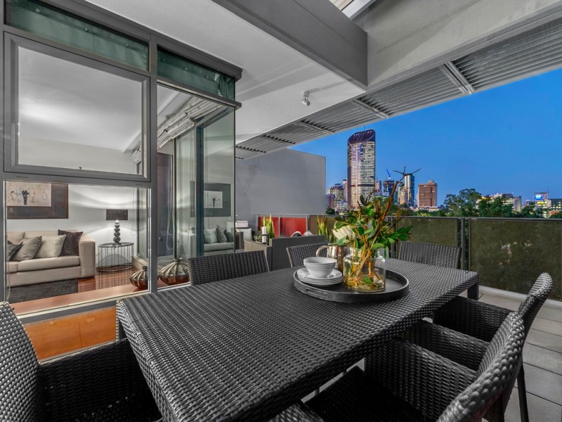 2403/184 Grey Street, South Brisbane QLD 4101